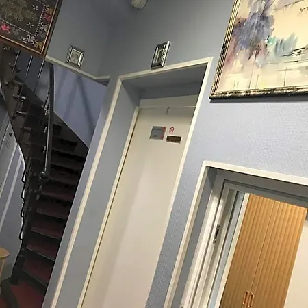 Fm Hotel