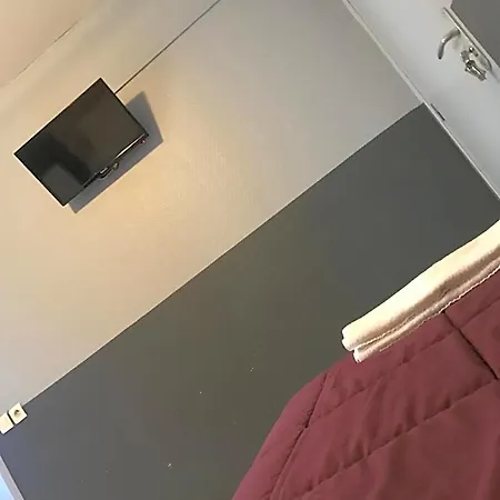 Fm Hotel 2*